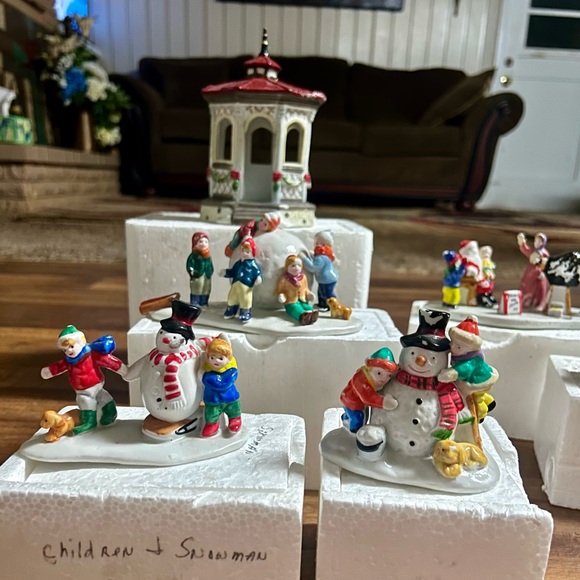 Lemax~ 6: Photographer/Santa Claus/Snowmen~Ceramic Pieces W/ Box (Please Read) - Picture 6 of 14